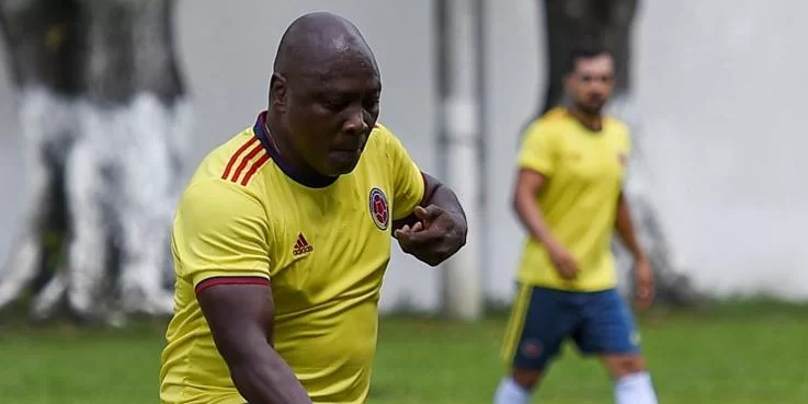 Freddy Rincón, ex-jogador de futebol, morre aos 55 anos após acidente de  carro