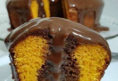 Bolo de Cenoura Fofinho com Cobertura de 2 Ingredientes (Sem Leite Condensado!)