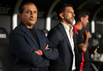 Goleada escancara crise, mas Ramón e Emiliano seguem no comando em reta final dramática