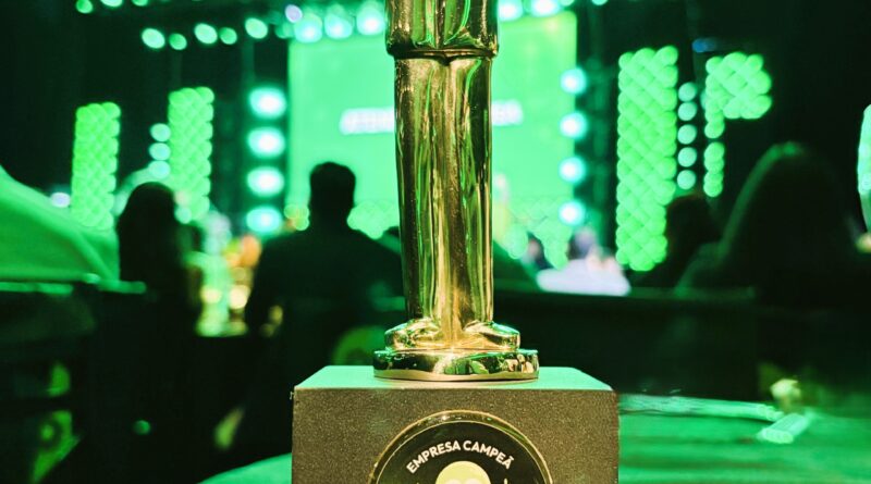 Sicredi é eleito pelo terceiro ano consecutivo líder em atendimento no Prêmio Reclame AQUI 2025