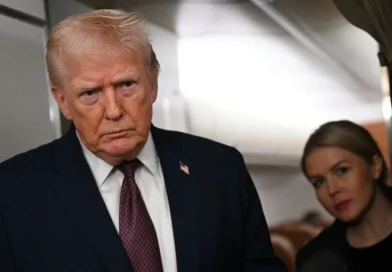 Casa Branca ataca Brasil por pix, regulação de redes e “taxa das blusinhas”