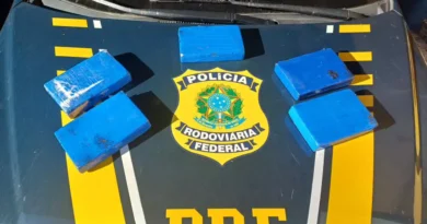 Polícia Rodoviária Federal prende irmãos com cinco quilos de cocaína em Bagé
