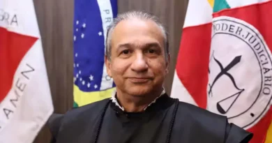 Polícia Federal faz ação contra desembargador que absolveu réu por estupro