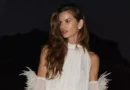 Izabel Goulart se pronuncia após ser citada em arquivos de caso Epstein