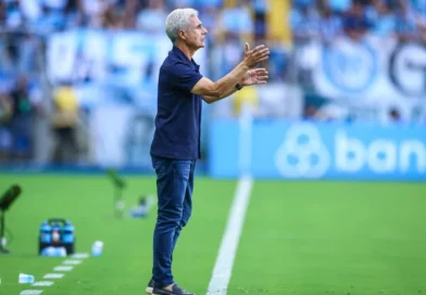 Grêmio sofre poucos gols, mas cede muitas chances aos adversários