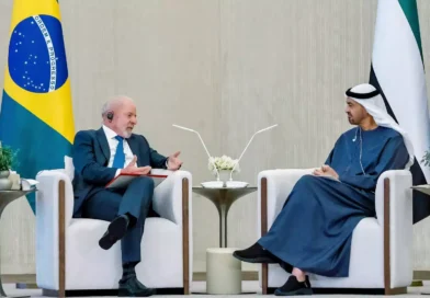 Lula e presidente dos Emirados Árabes e negociam avanço de acordo Mercosul-EAU