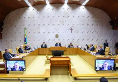 Servidora da Receita nega ter vazado dados de ministros do Supremo