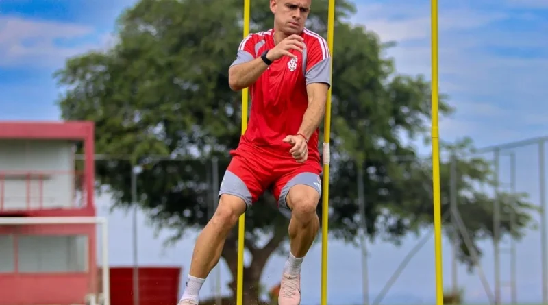 Saiba onde assistir Santos x Inter, nesta quarta-feira, pelo Brasileirão