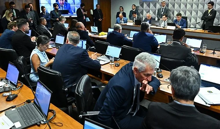 CPMI do INSS confirma depoimento de Leila Pereira nesta quarta-feira