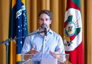 Governador gaúcho Eduardo Leite anuncia pré-candidatura à Presidência da República