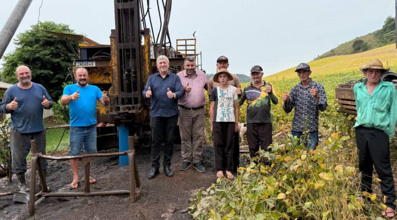 Perfuração de poço artesiano beneficia famílias do interior e fortalece a agricultura familiar