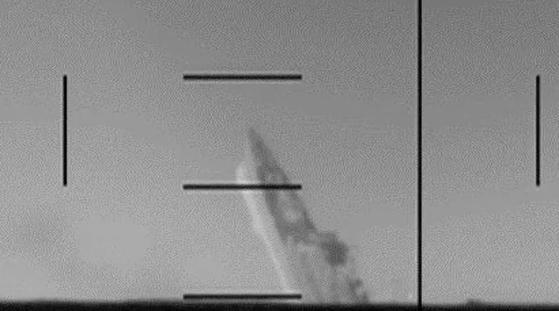 Submarino dos Estados Unidos afunda navio do Irã e mata mais de 80 pessoas