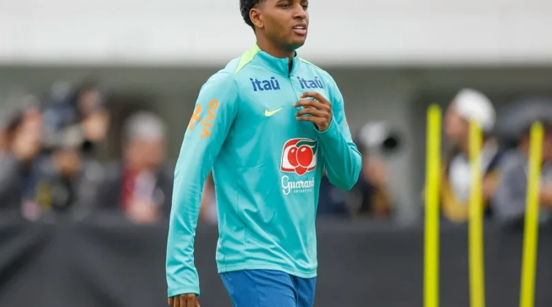 Rodrygo passa por cirurgia bem-sucedida no joelho direito