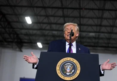 Israel intensifica ataques, e Trump diz que não há condições para acordo com Irã