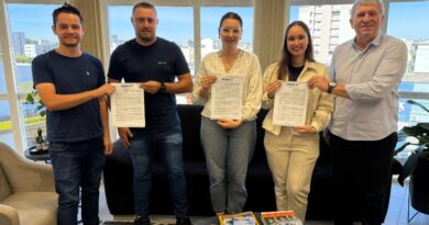 Prefeitura firma termos de fomento e amplia apoio a entidades de Tapejara