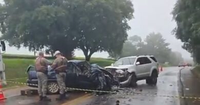 Acidente deixa um pessoa morta e, pelo menos, sete feridos na RSC 153 em Passo Fundo
