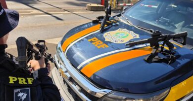 PRF prende mulher transportando duas carabinas 9 mm na BR-386, em Paverama
