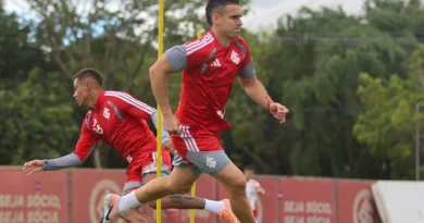 Centroavantes vivem gangorra e travam evolução ofensiva do Inter