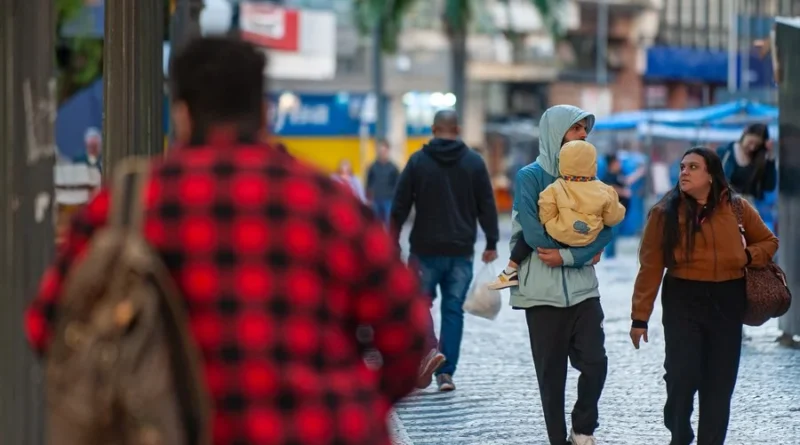 Frente fria avança e Inmet emite aviso de baixas temperaturas; RS e SC têm risco de geada