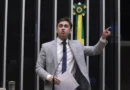 Em troca de farpas na internet, Nikolas Ferreira chama Jair Renan Bolsonaro de “toupeira cega”