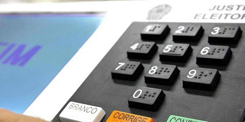 Justiça Eleitoral faz mutirões pelo Brasil para eleitores regularizarem o título