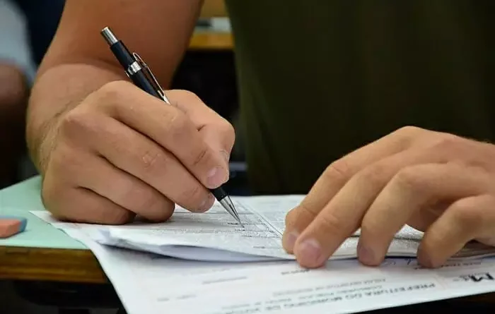 Provas do Enem serão aplicadas nos dias 8 e 15 de novembro; inscrições iniciam na segunda-feira