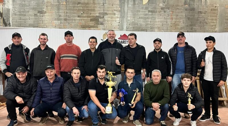 Final do Campeonato de Bochas entre Comunidades de Charrua