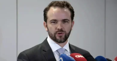 Ministro da Fazenda defende taxação de ultrarricos em agenda do G7