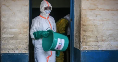 República Democrática do Congo tem mais de 900 casos suspeitos de ebola, afirma OMS