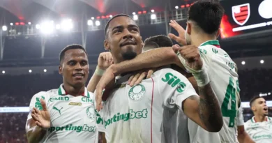 Palmeiras derrota Fla e amplia vantagem na liderança do Brasileiro