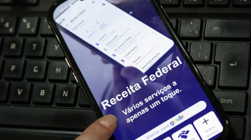 Receita paga nesta sexta maior lote de restituição do IR da história