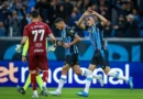 Tetê desencanta e Grêmio vence o Santos de virada em jogo de cinco gols na Arena
