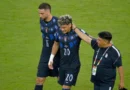 Jornais do Uruguai definem eliminação por “minuto maldito” e Celeste como “decepção da América” na Copa do Mundo