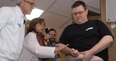Motorista de Porto Alegre é o primeiro brasileiro a receber aplicação de caneta emagrecedora fornecida pelo SUS
