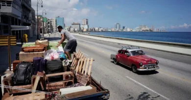 Cuba debate reformas econômica e social em meio ao bloqueio dos EUA