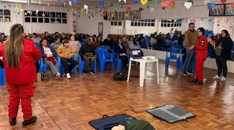 6º Encontro do Grupo de Gestantes orienta futuras mães sobre parto e primeiros socorros