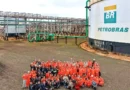 Lula assina contratos para retomar obra em fábrica de fertilizantes