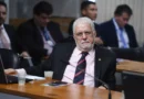 Jaques Wagner diz que falou com Lula e segue na liderança do governo no Senado: “Acho que não vai me tirar”
