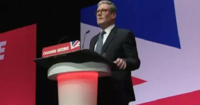 O primeiro-ministro do Reino Unido, Keir Starmer, renuncia ao cargo