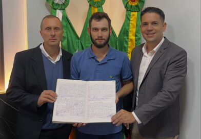 Rodrigo Três assume interinamente a Prefeitura de Tapejara durante afastamento do prefeito e vice-prefeito