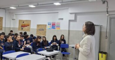 OAB/Tapejara promove ação sobre Cultura de Paz e Direitos Humanos na Escola Leonel de Moura Brizola