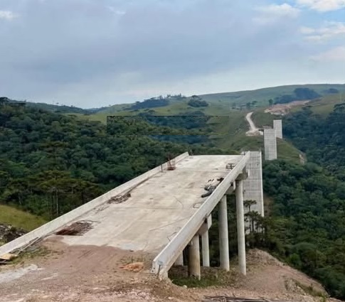 BR 285 OBRAS NA SERRA DA ROCINHA CONSTRUÇÃO DA PONTE SOBRE RIO DAS ANTAS