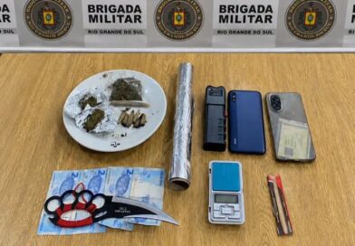 Homem é preso e adolescente é apreendido por tráfico de drogas em Tapejara