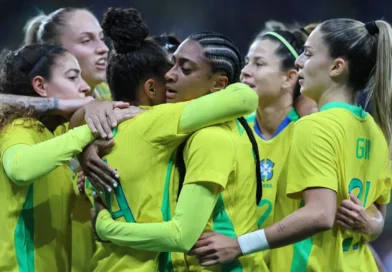 Seleção feminina encara Estados Unidos esta noite em São Paulo