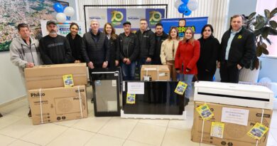 Prefeitura entrega prêmios do Valoriza Tapejara Digital e da Nota Fiscal Gaúcha