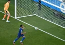 França supera retranca do Paraguai em jogo digno de Libertadores e vai às quartas de final da Copa