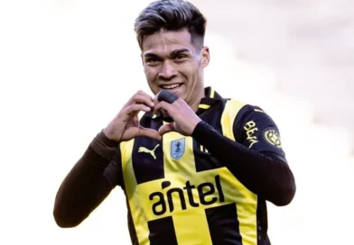 Peñarol comunica ao Grêmio que comprará Arezo; confira os detalhes