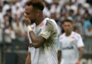 Neymar terá reunião com Santos após férias e permanência é incerta