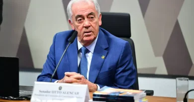 Presidente da Comissão de Constituição e Justiça se reúne com líder do governo para discutir cronograma da PEC da escala 6×1